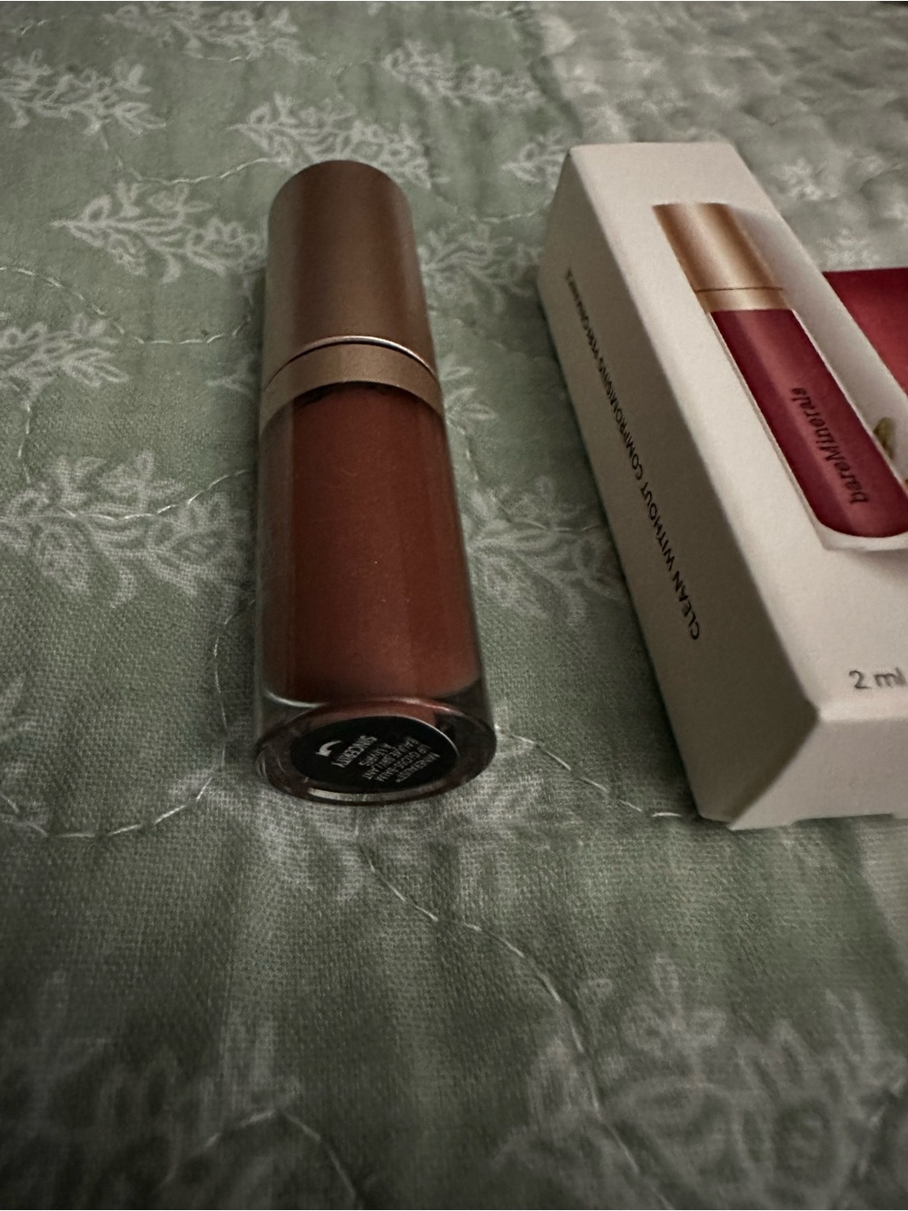 Bare minerals lip gloss